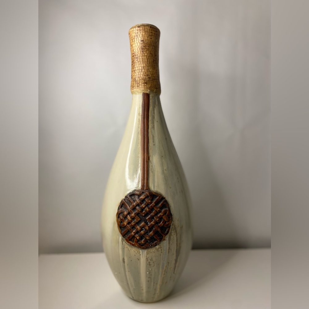 Decorative home vase